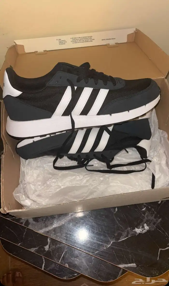 جزمة هرولة من اديداس جديده مقاس 42 0