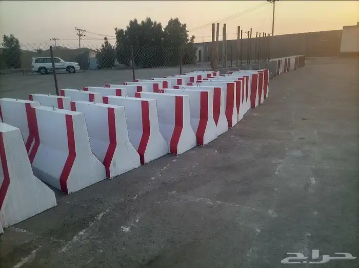 حواجز خرسانيه سفتي مصدات و قواعد اعمده اناره 2