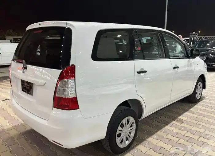 تويوتا انوفا موديل 2015 ستاندر 16