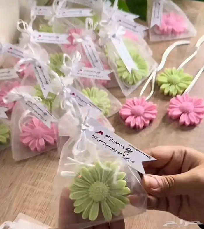 توزيعات هدايا حسب المناسبه 25