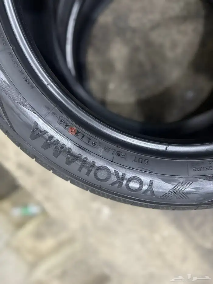 215 55 17 كفرات يوكهاما ياباني وكالة كامري سوناتا ESلكزس 4