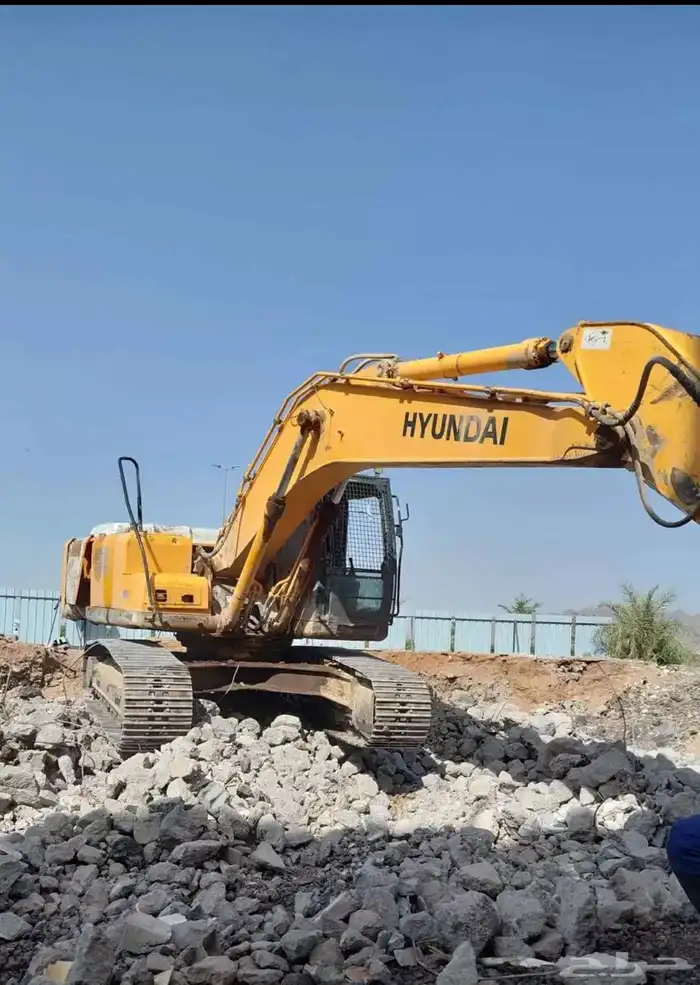 إيجار بوكلين Hyundai دقاق وبكيت شهر يوم 0