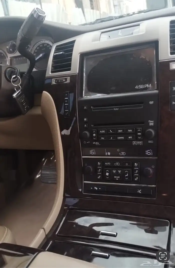 Cadillac 2010 كاديلاك إسكاليد طويل بحالة الوكالة 15