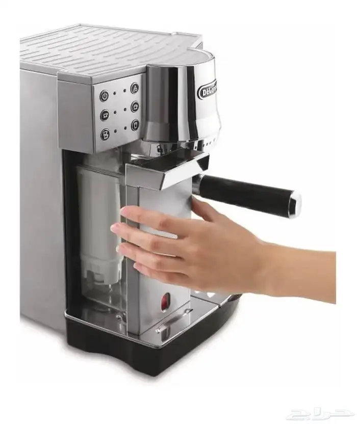 الة قهوة ديلونجي مع كامل ملحقاتها شاريها بالف وثمان 2