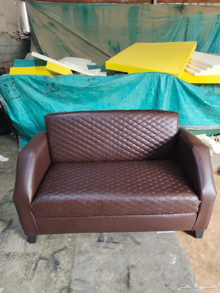 كنب جلد مكتبي اسود فخم 9