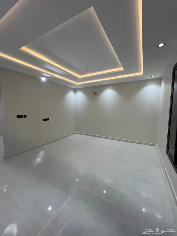 فيلا دورين وملحق شقق في الفلاح 5