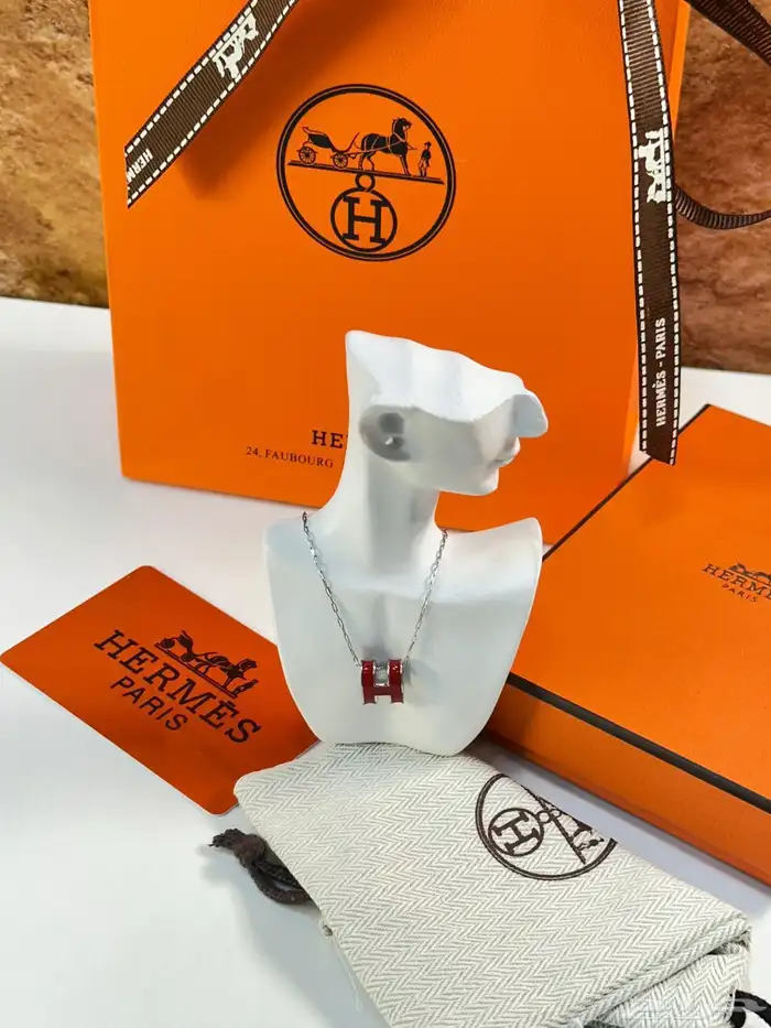 اكسسوارات خواتم قلائد باندورا قوتشي هرمز كارتيه شانيل 65