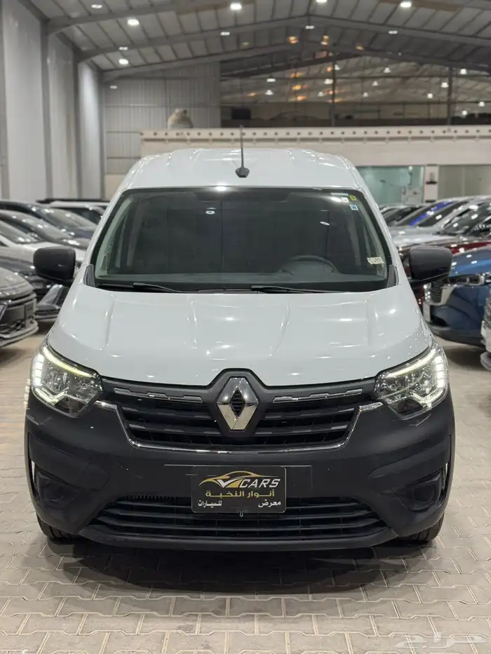 رينو فان دوكر 2024 ديزل - عداد 8 الألف كيلو فاتورة 0