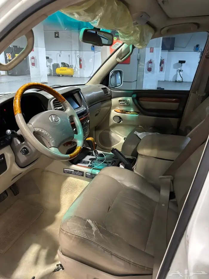 جيب لكزس 470 موديل 2007 الممشى في الصوره 13