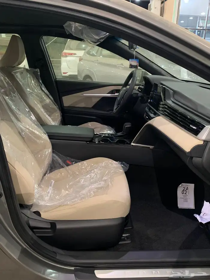 تويوتا كامري LE هايبرد- 2025 - كاش تمويل 6