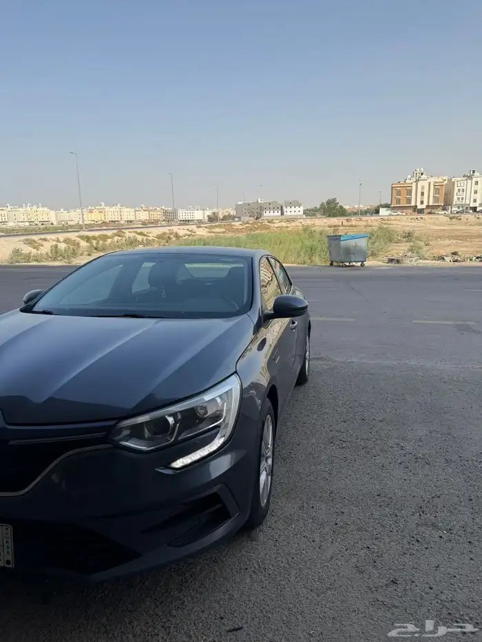 رينو 1600 سي سي 2023 6