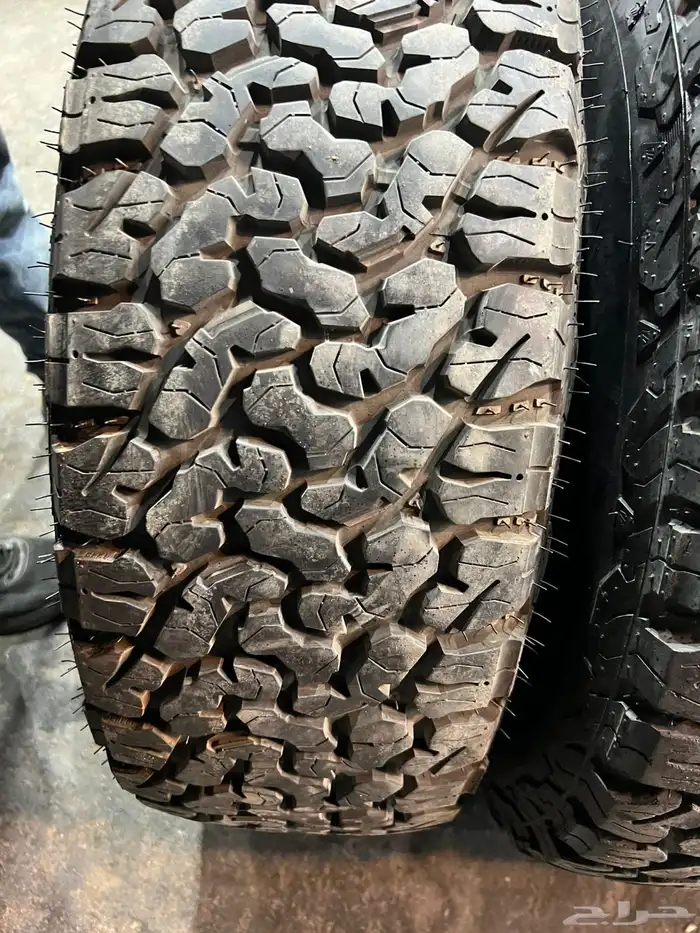 5 جنوط سوزوكي جمني مع كفرات نص حجري 235.75.15 ت22 4