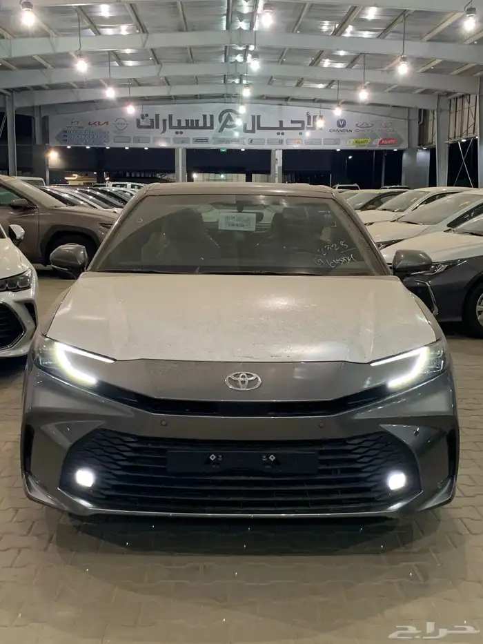تويوتا كامري LE هايبرد- 2025 - كاش تمويل 0