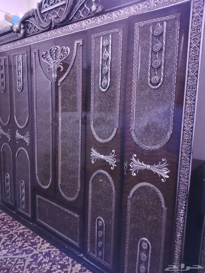 للبيع دولاب ملابس 3