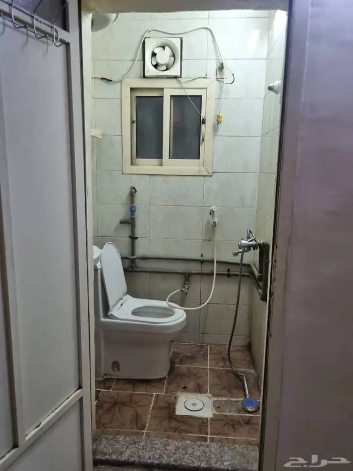 ستديو عزاب للايجار نظيفه موقعها الدمام حي مدينة العمال 6