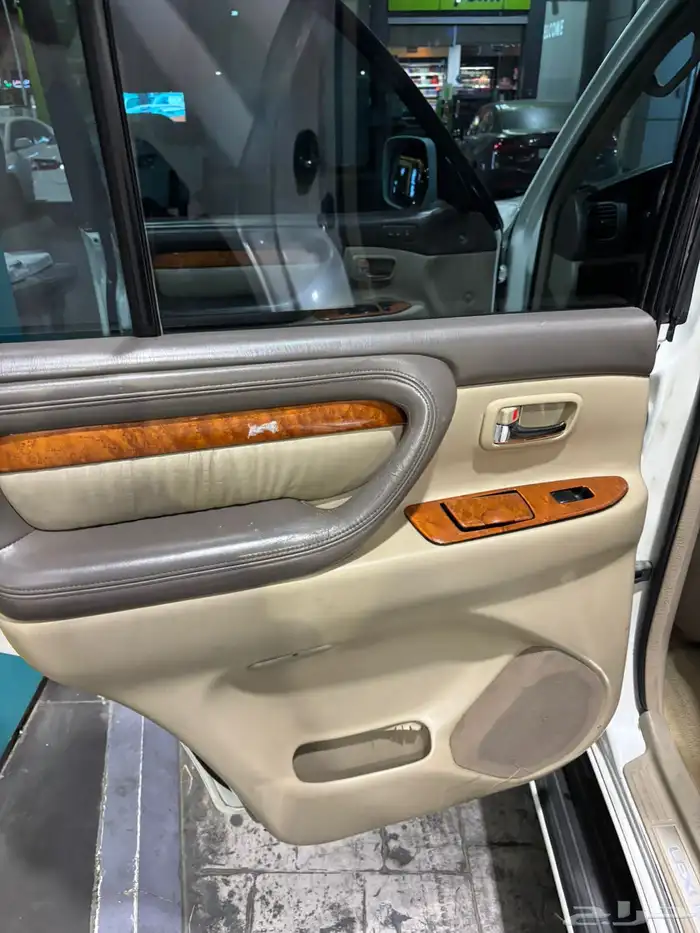 جيب لكزس 470 موديل 2007 الممشى في الصوره 8