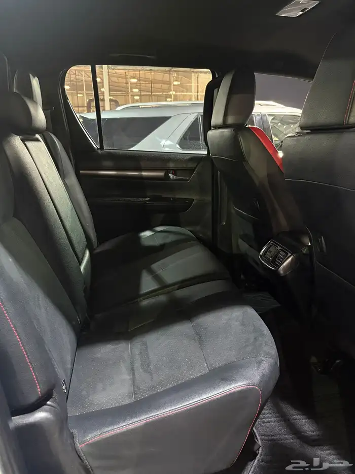 تويوتا هايلوكس 2023 ديزل 9