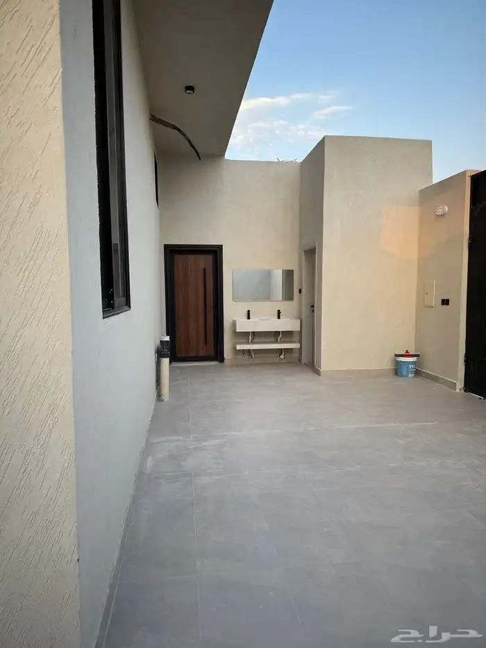 دور للايجار في حي الياسمين 4