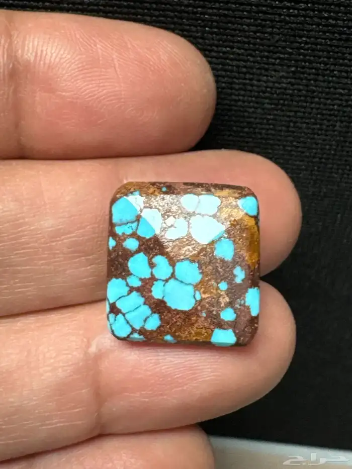 فيروز سيناوي طبيعي قص مربع هرمي اعروق ذهبي 7