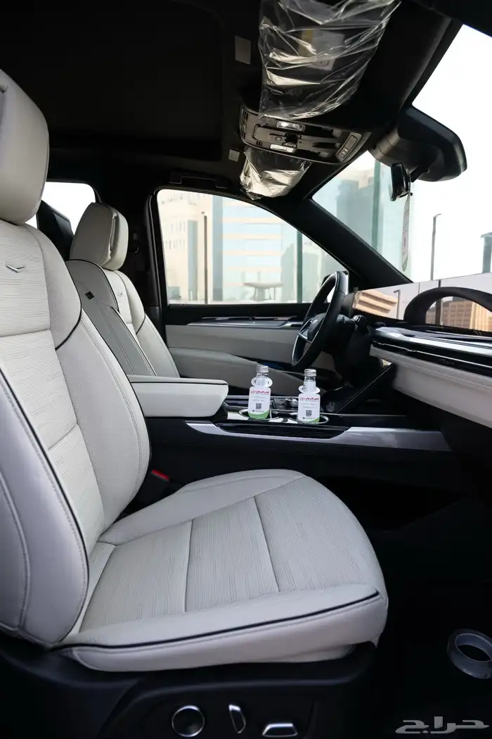 كاديلاك اسكاليد 2026 تاجير سيارات 5