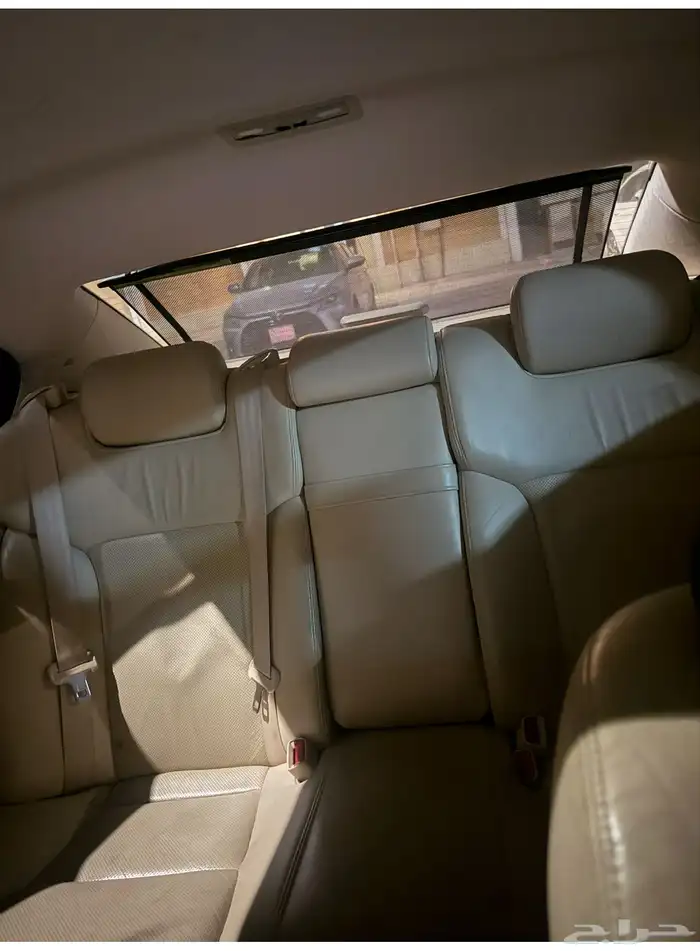 لكزس نظيف Gs350 موديل 2010 6