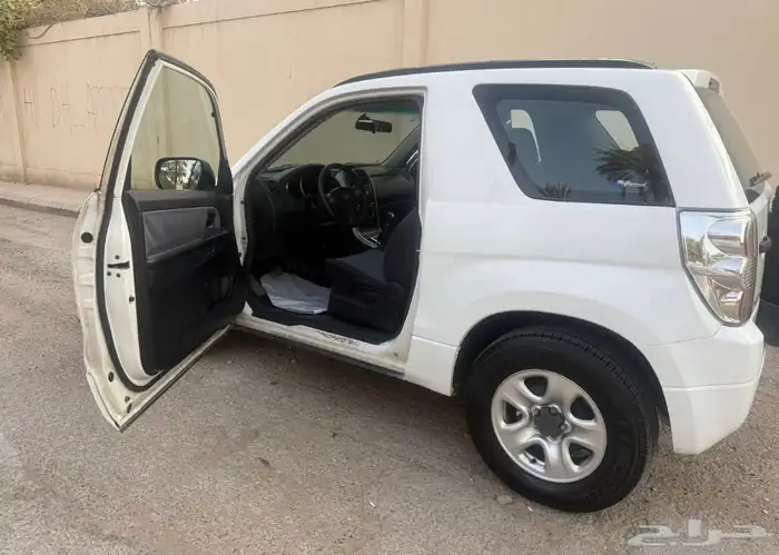 جيب قراند فيتارا 2006 مخزن 180 باب واحد ( نادر ) 4