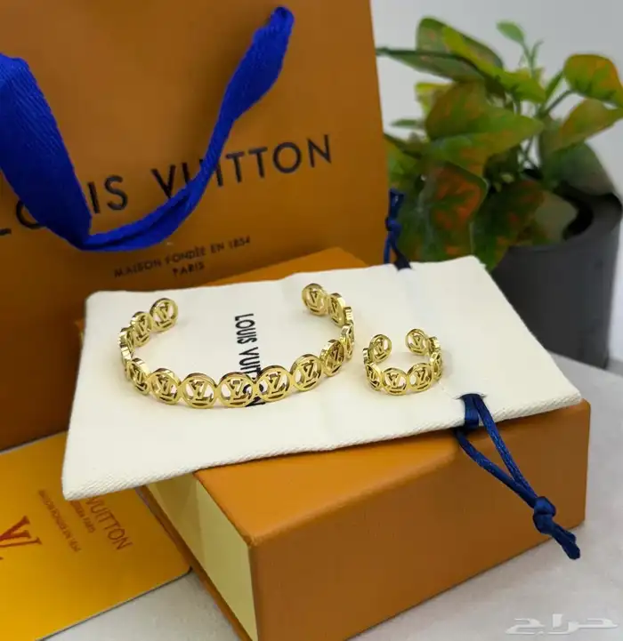 اكسسوارات خواتم قلائد باندورا قوتشي هرمز كارتيه شانيل 47