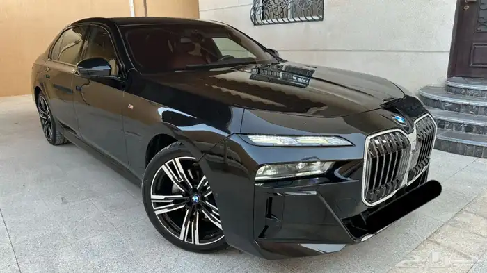 بي ام دبليو 2023 735Li كت M ممشى قليل 5