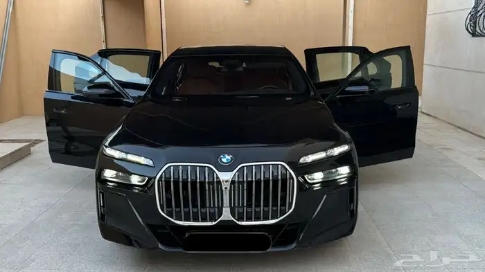 بي ام دبليو 2023 735Li كت M ممشى قليل 7