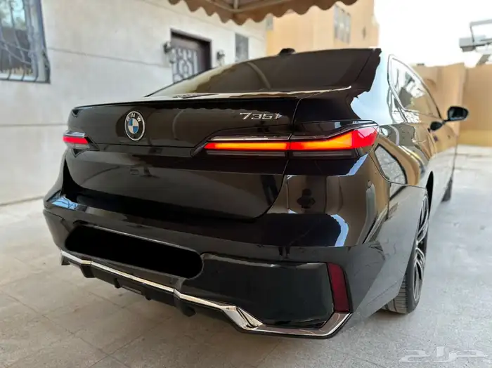 بي ام دبليو 2023 735Li كت M ممشى قليل 11