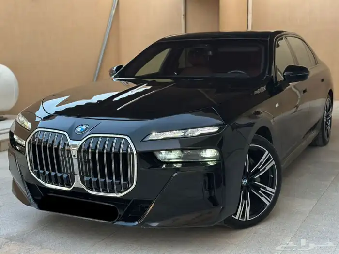 بي ام دبليو 2023 735Li كت M ممشى قليل 3