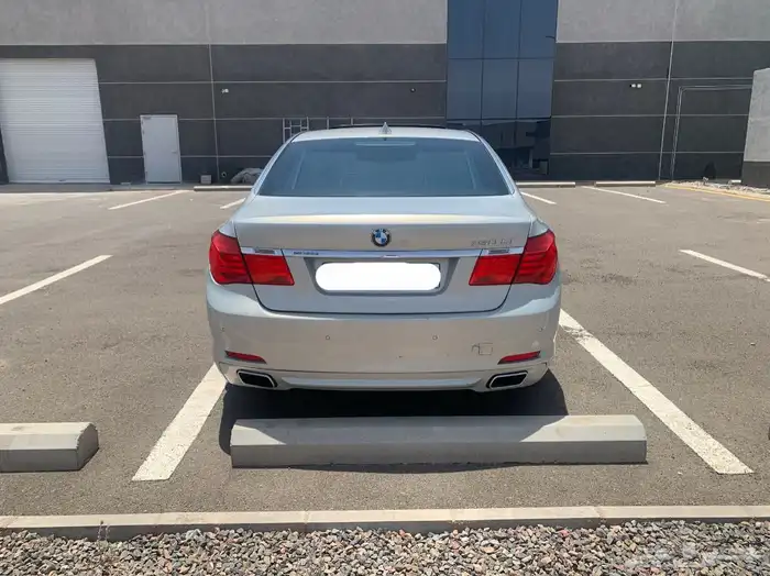 بي ام دبليو 730 2011مواصفات 750 فل كامل اصدار خاص (اندفجول) 1