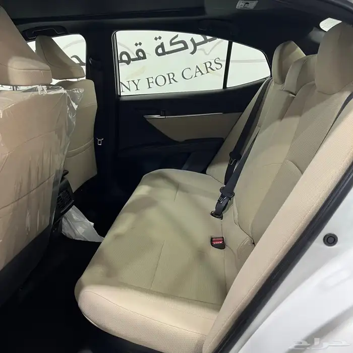 تويوتا كامري LE هايبرد 4