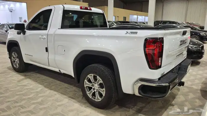 جي ام سي سييرا 2025 SLE مستعملة مفحوصة مضمونة مصينة 2