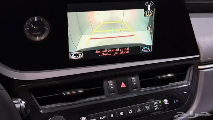 لكزس ES300 H 2022 بحاله ممتازه جدا جدا 14