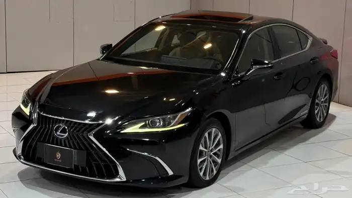 لكزس ES300 H 2022 بحاله ممتازه جدا جدا 6