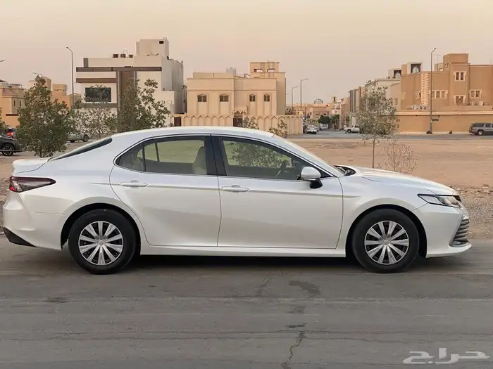 تايوتا كامري 2023 ستاندر وكالة 5