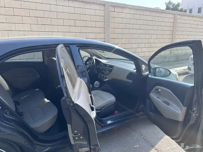 kia Rio Hatchback for sale كيا ريو 2016 7