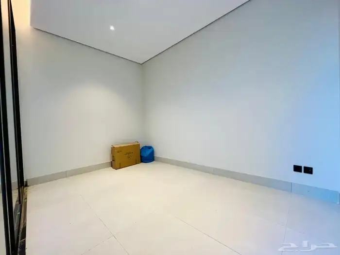 دور ارضي - دور علوي - شقة 10