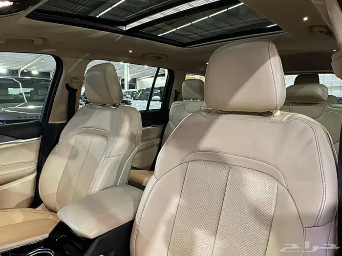 جراند شيروكي ليمتد 2022 ( بحالة الوكالة ) 34