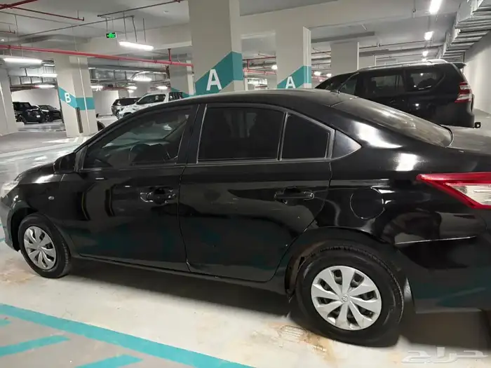 تويوتا يارس ستاندر E 3