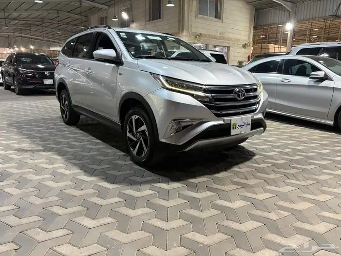 تويوتا رش واجن فضي 2021 بنزين وارد كوريا 3