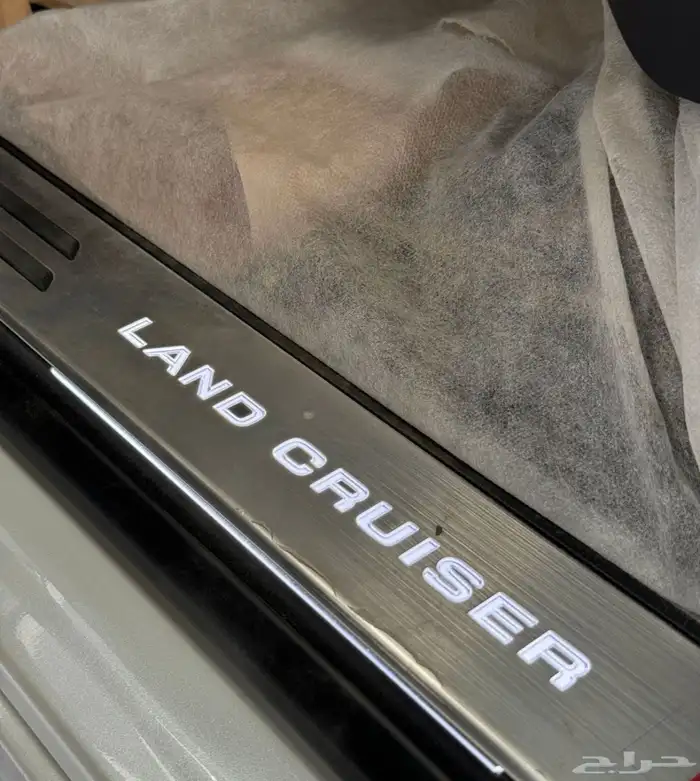 تويوتا لاندكروزر VXR فل كامل خليجي 10