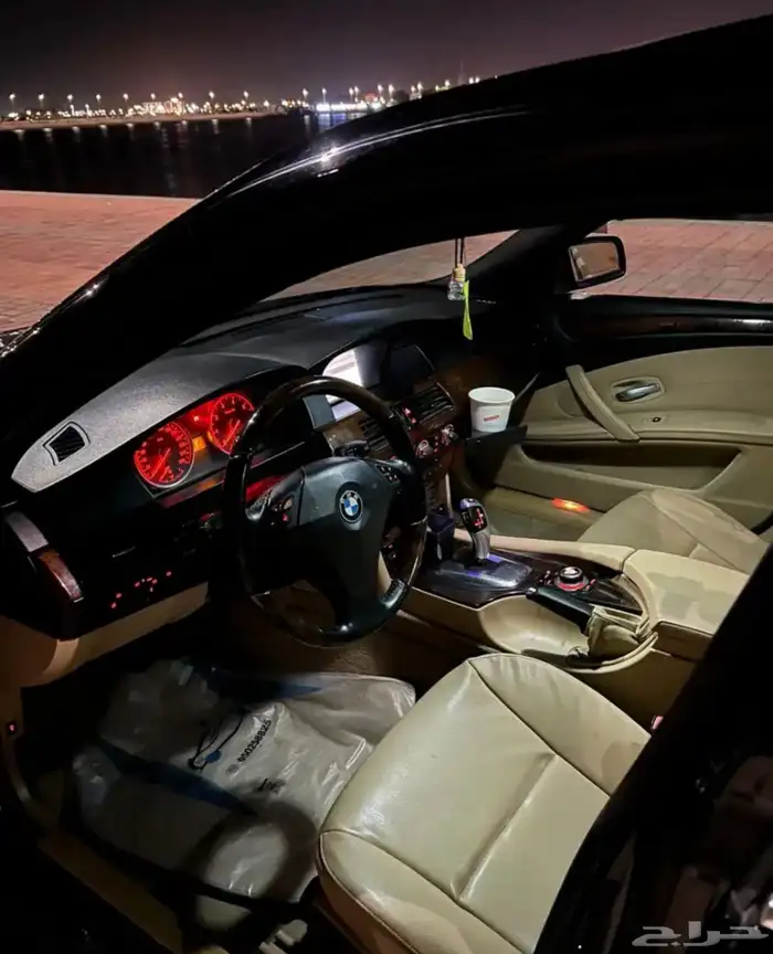 بي ام دبليو 2009 الفئة 520i 8