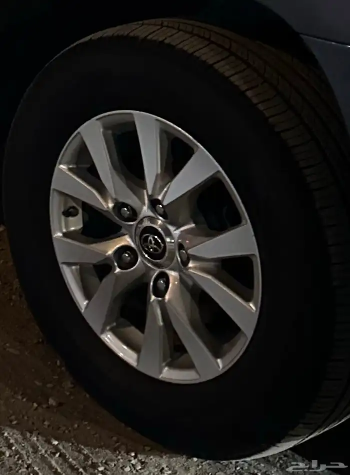 جنوط لاندكروزر 2016 إلى 2020 وكالة مع كفرات 0