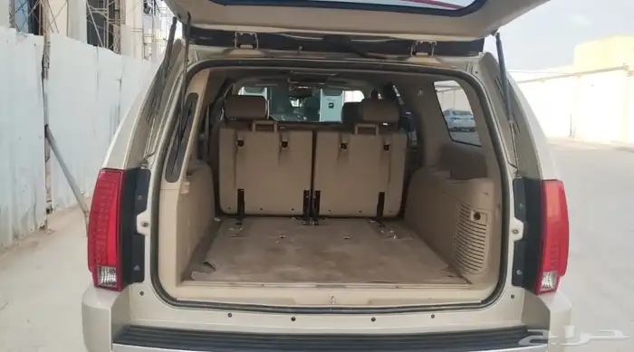 Cadillac 2010 كاديلاك إسكاليد طويل بحالة الوكالة 12