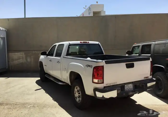 GMC SIERRA OUTOMATIC 1