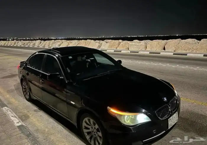 بي ام دبليو 2009 الفئة 520i 3