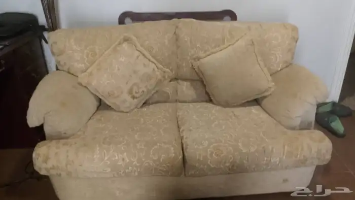 اثاث منزلي كنب وطاولات وتلفزيون صندوق 0