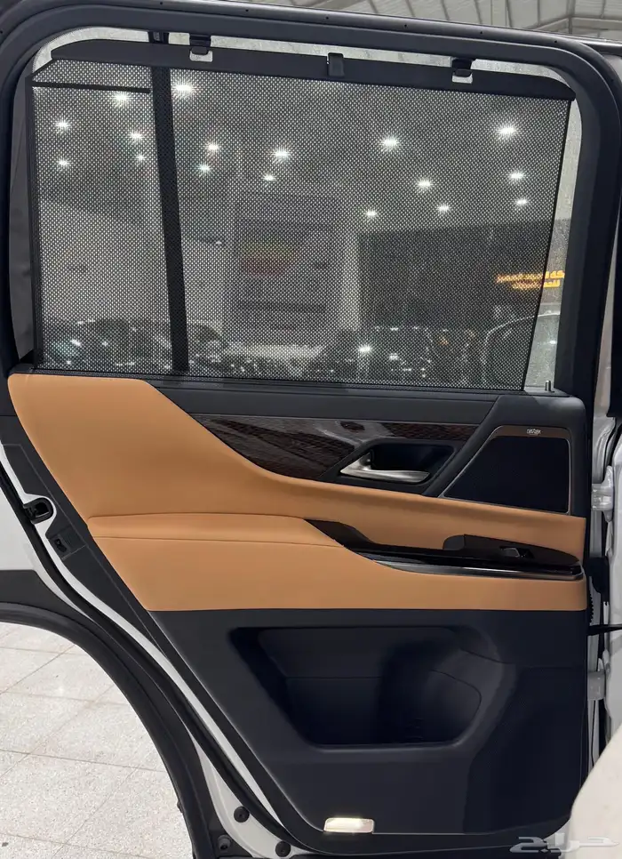 جيب لكزس LX600 BB موديل 2025 فل كامل جديد بريمي . 20